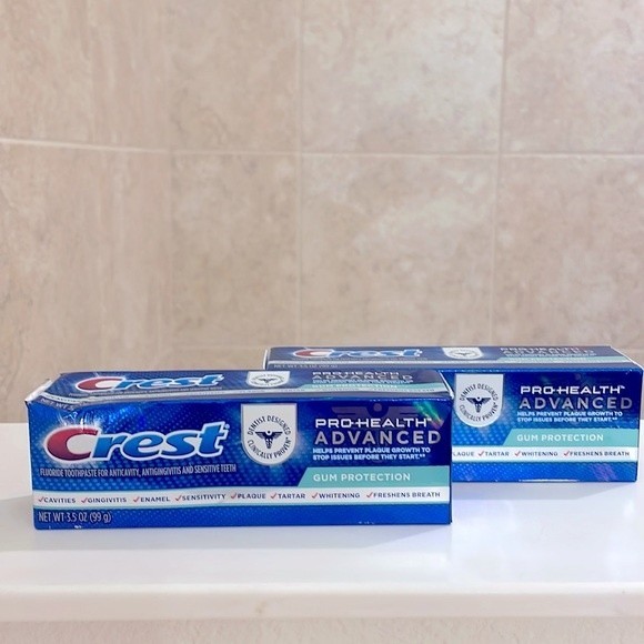 Crest Pro-Health Advanced Gum Protection - Picture 1 of 3